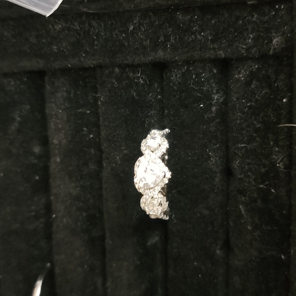 Silver heart ring